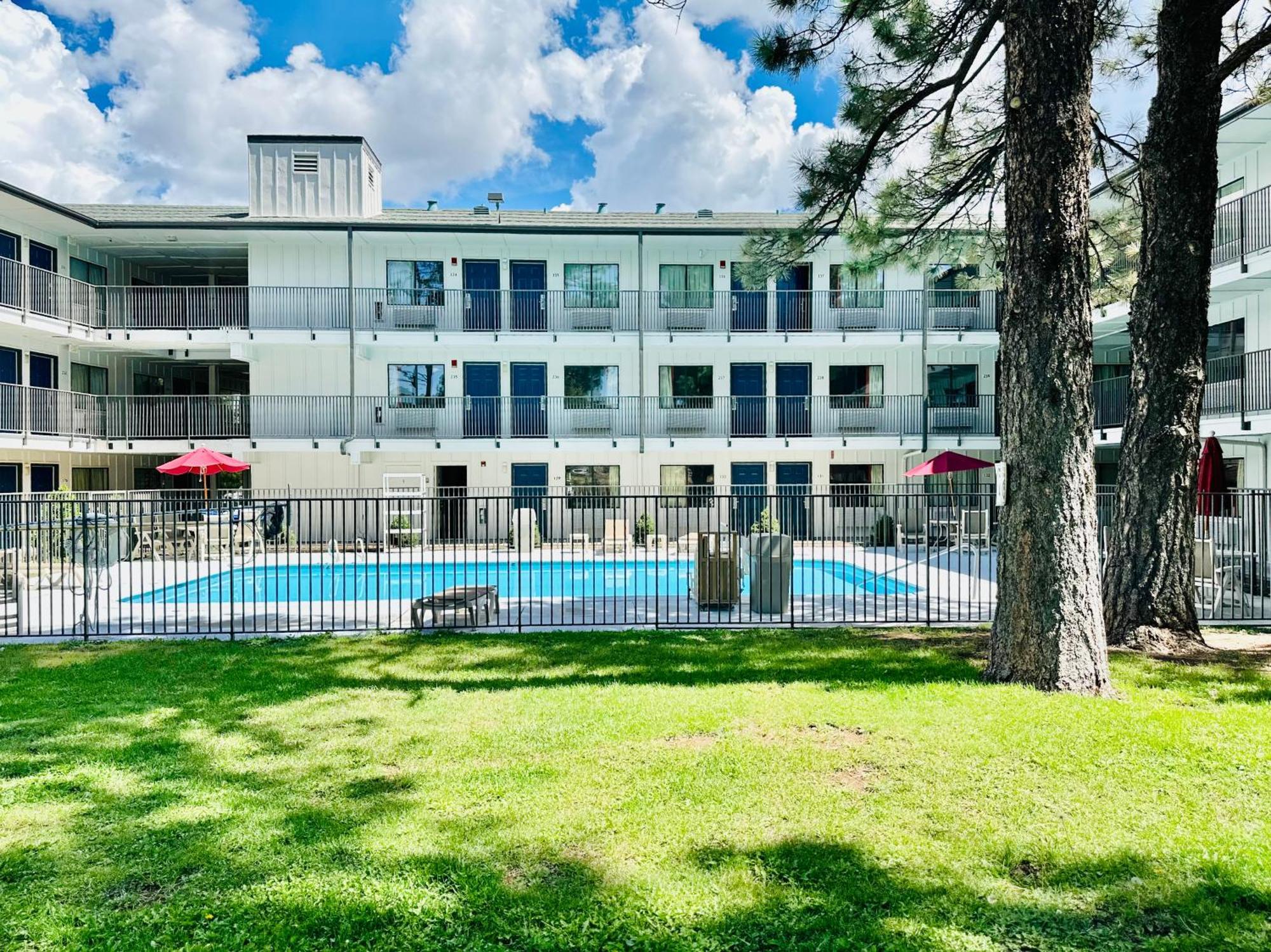 Motel 6-Flagstaff, Az - West - Woodland Village Exterior photo
